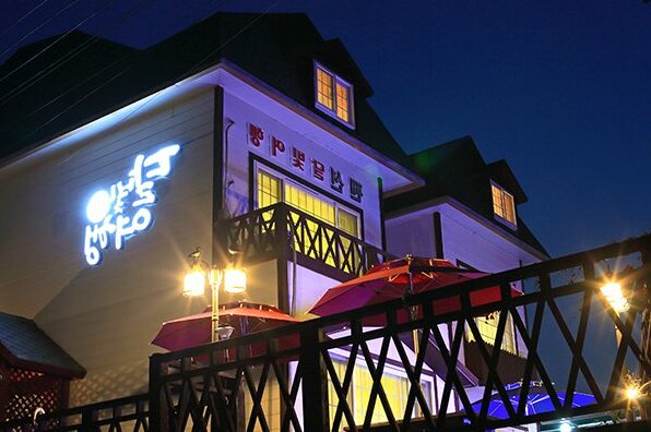 Gyeongju Travel by Moonlight Pension - Photo5