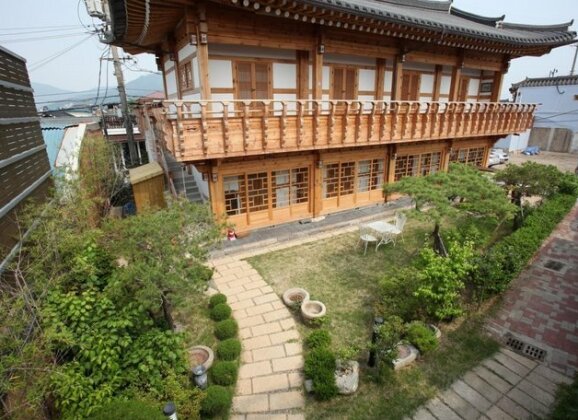 Hanok Hotel Kumsulchae - Photo2
