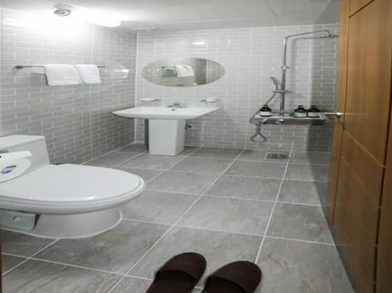 Maison Mini Hotel & Guesthouse - Photo4