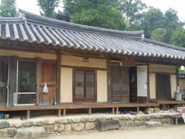 Nakwon Hanok Guesthouse