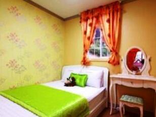 Oasis Pension - Photo2