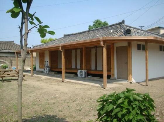 Sarangbang Guesthouse - Photo4