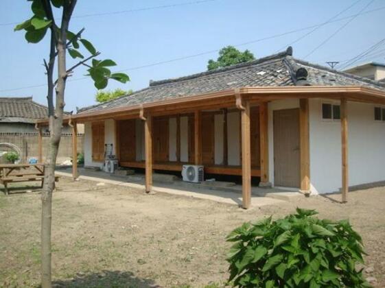 Sarangbang Guesthouse - Photo4