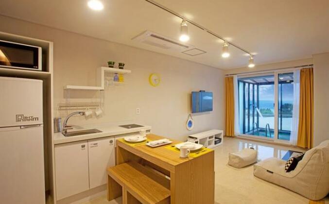 The Marine Pool Villa - Photo3