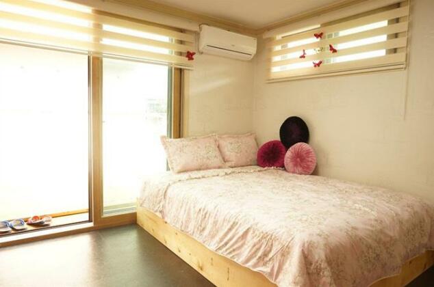 Twin Village - Photo3