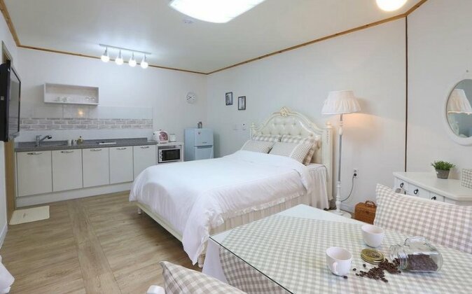 Yellow star Pension - Photo4