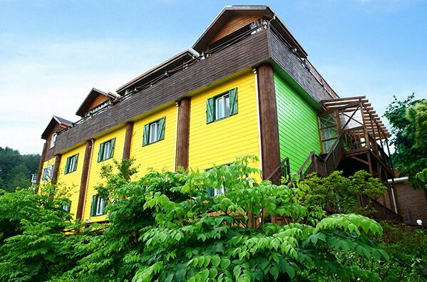 Hoengseong Forest Jewellery Pension - Photo4