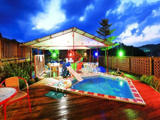Hoengseong Modern Hill Pension - Photo5