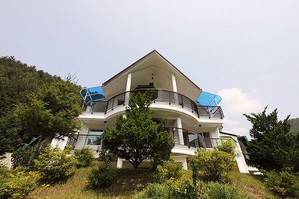Hoengseong Valley Alps Pension
