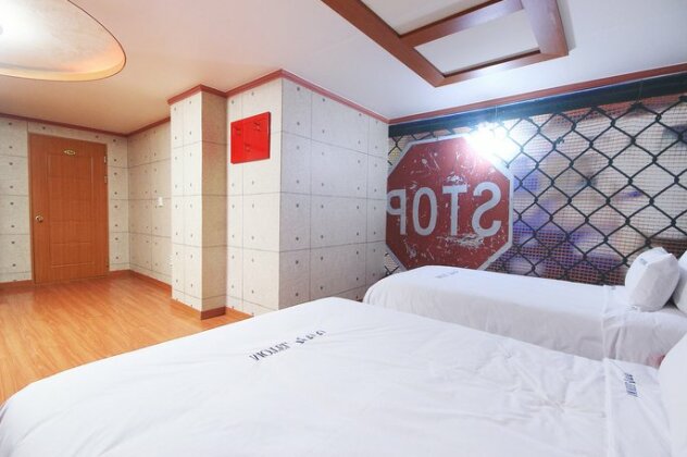 Iksan Gallery - Photo4