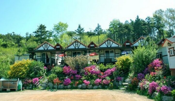 Daebudo Yeongheungdo Haeoreum Village Pension - Photo2