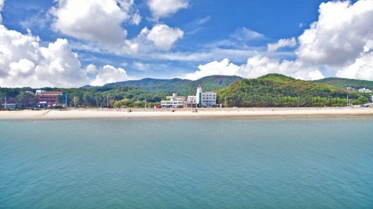 Yeongheung-do Hae Beach Pension - Photo3