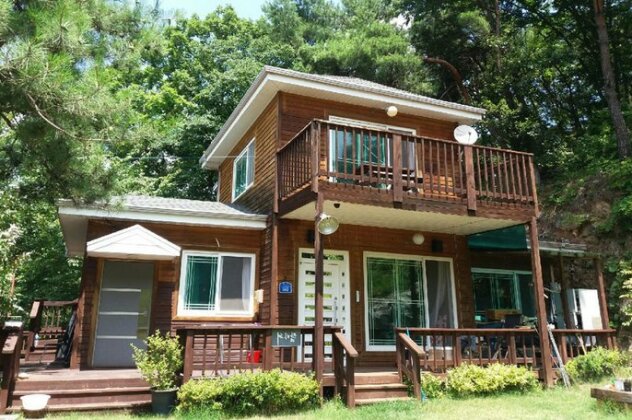 Jechon Hambawi Pension