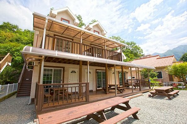 Songgye Terrace punggyeong Pension - Photo4