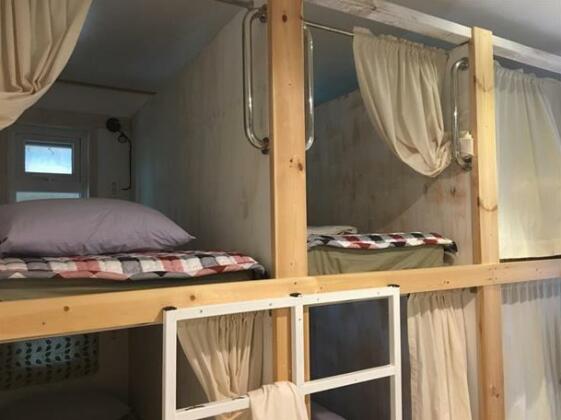 Aria Guesthouse - Hostel - Photo2