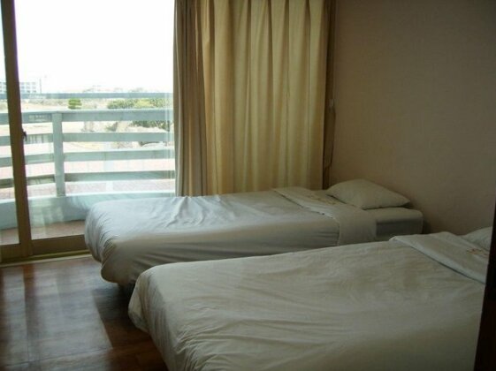 Blue Condo - Photo2