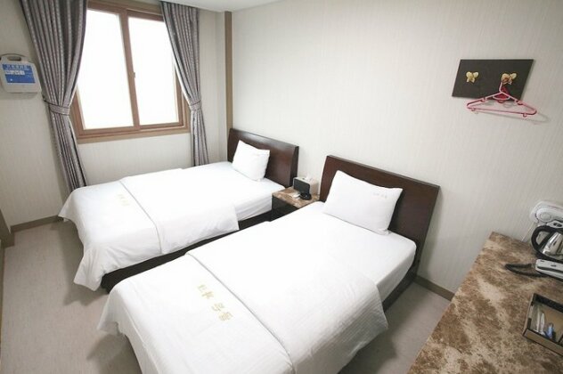Golden Park Hotel Jeju - Photo5