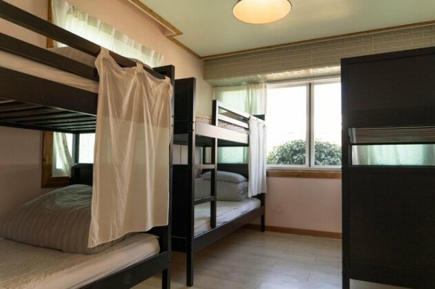 Jeju Annyeong Project Guesthouse - Photo4