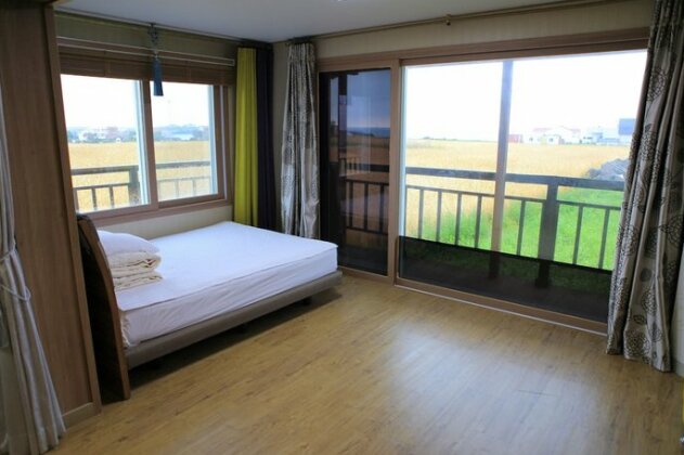 Jeju Gillime Pension Guesthouse - Photo2