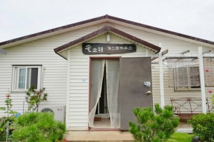 Jeju Solsori Guesthouse