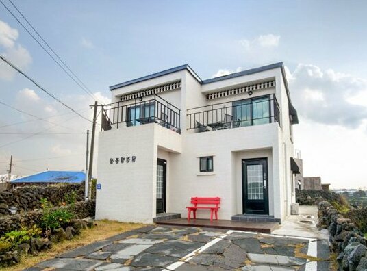 Jeju Woljeong-peanuts house Pension - Photo2