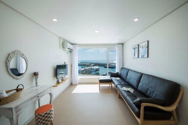 Pureuda Ocean Pension - Photo2
