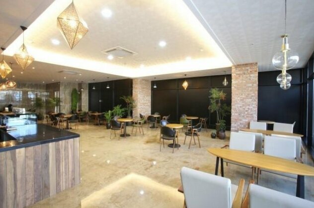 Royal Hotel Jeongeup - Photo2