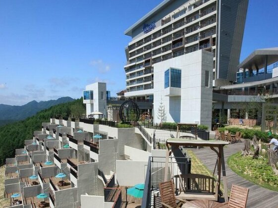 High1 Condominium - Photo4