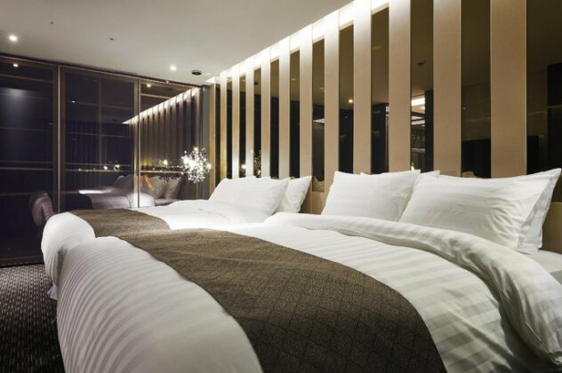 Ramada Encore Jeongseon Hotel - Photo3