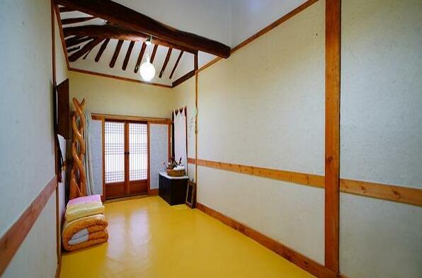 Beautiful Garden Hanok Guesthouse - Photo3