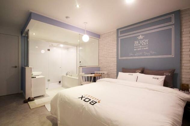 Box Hotel Jeonju - Photo2