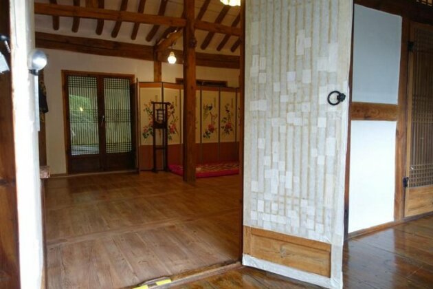 Ginkgo Tree Guesthouse - Photo4