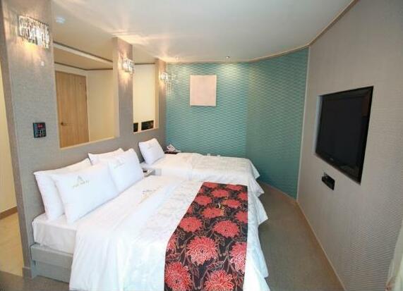 Goodstay Lanuit Hotel - Photo3