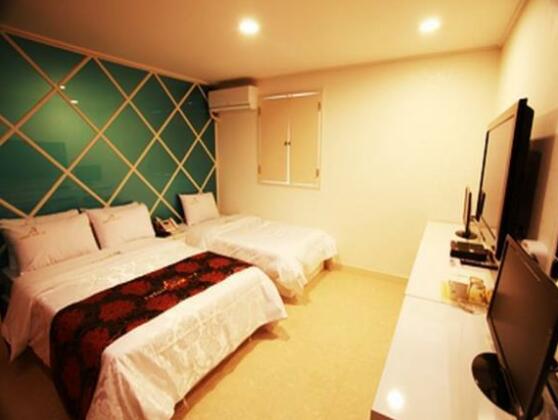 Goodstay Lanuit Hotel - Photo4