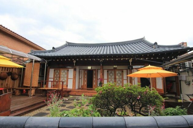 Photo 4