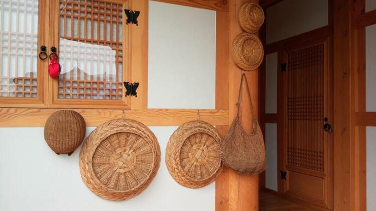 Hanok Guesthouse Jangsoo - Photo2