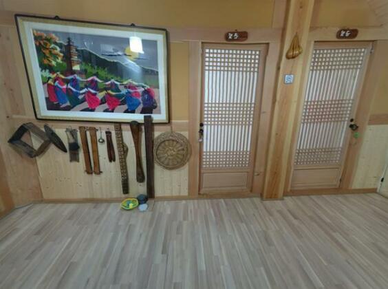 Hanok Guesthouse Jangsoo - Photo4