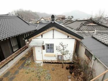 Hanok Guesthouse Punggeum