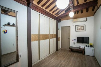 Hanok Story Guesthouse