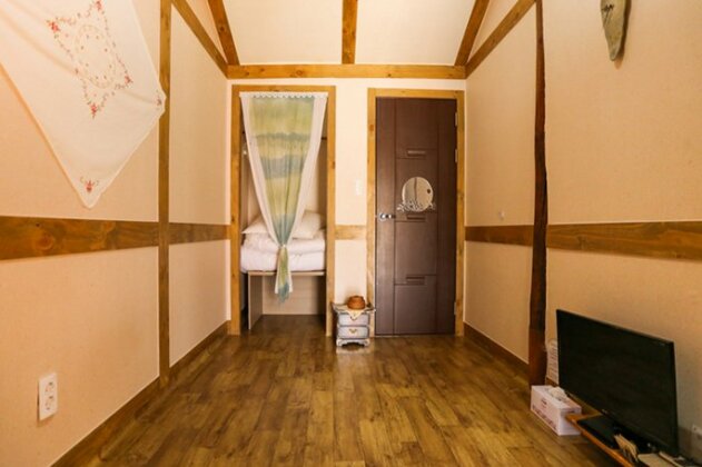 Hohomom Guesthouse - Photo4