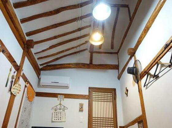 In-Yeon Hanok guesthouse - Photo3
