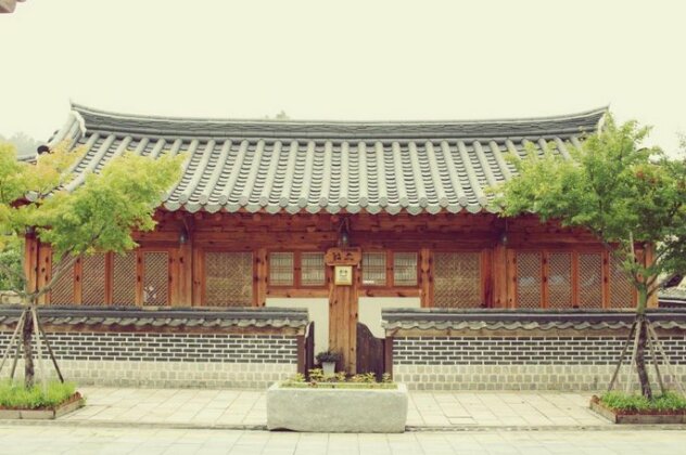 Jeonju Geune Hanok Guesthouse - Photo2
