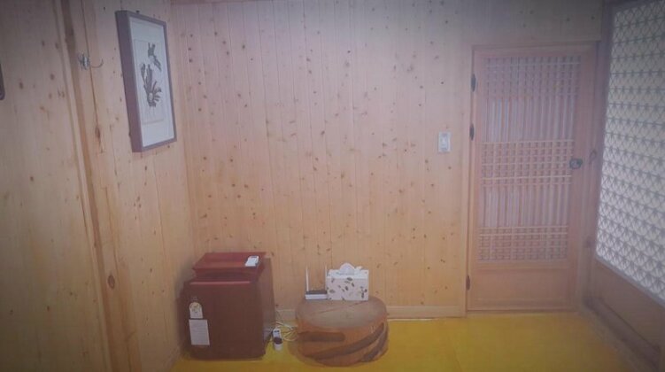 Jeonju Geune Hanok Guesthouse - Photo5