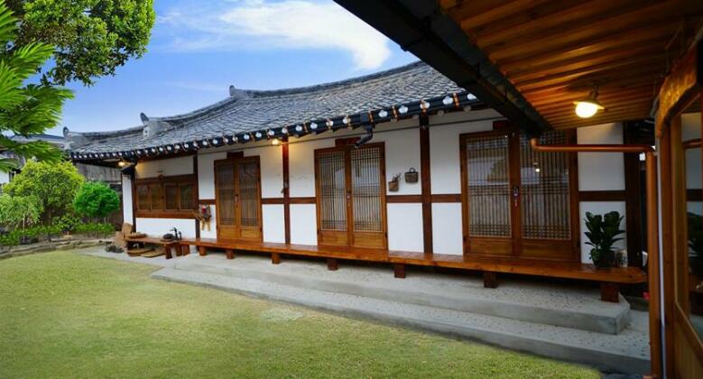 Jeonju Hanok Village Arrangwol - Photo4