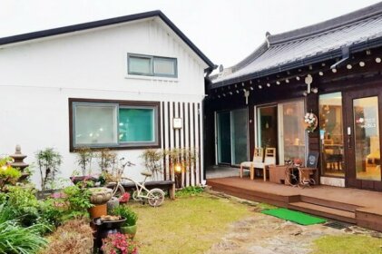 Jeonju Hanok Village Eunhaengro 86 2