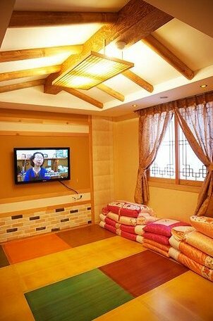Jeonju Hanok Village Hotel - Photo5