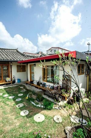 Jeonju Indigo Hanok Guesthouse