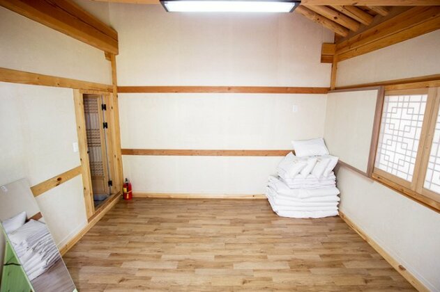 Jeonju Jiudang Guest House - Photo4