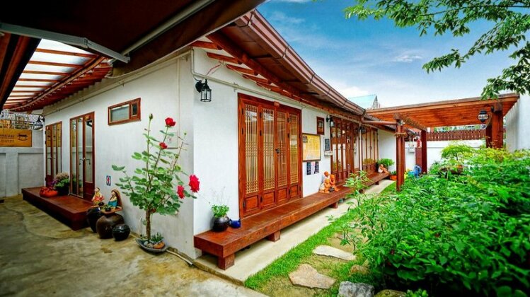 Jeonju Skylove Hanok Stay - Photo2
