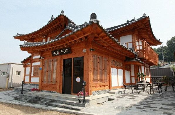 Leega Hanok - Photo3